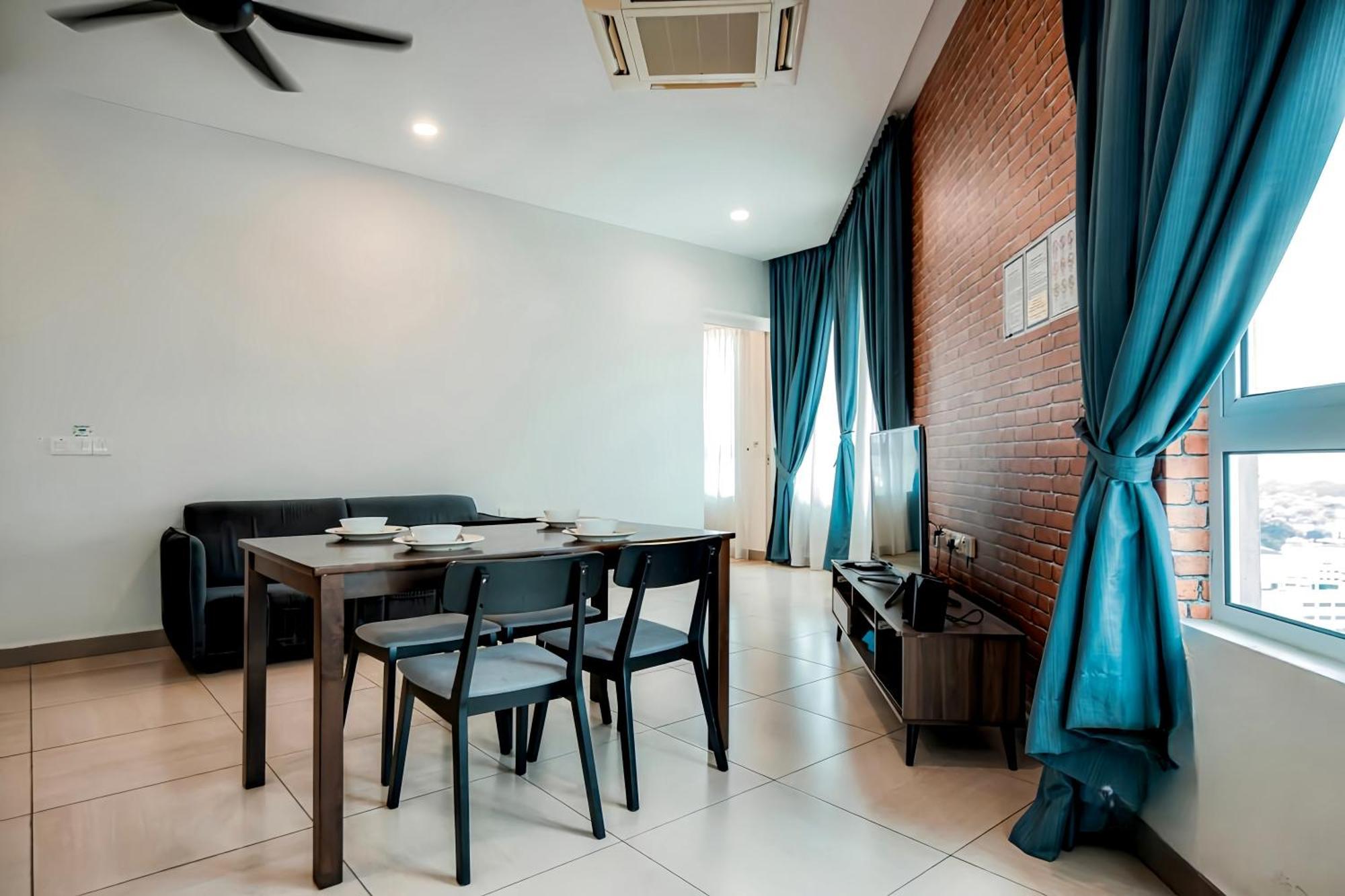 The Octagon Ipoh Appartement Buitenkant foto