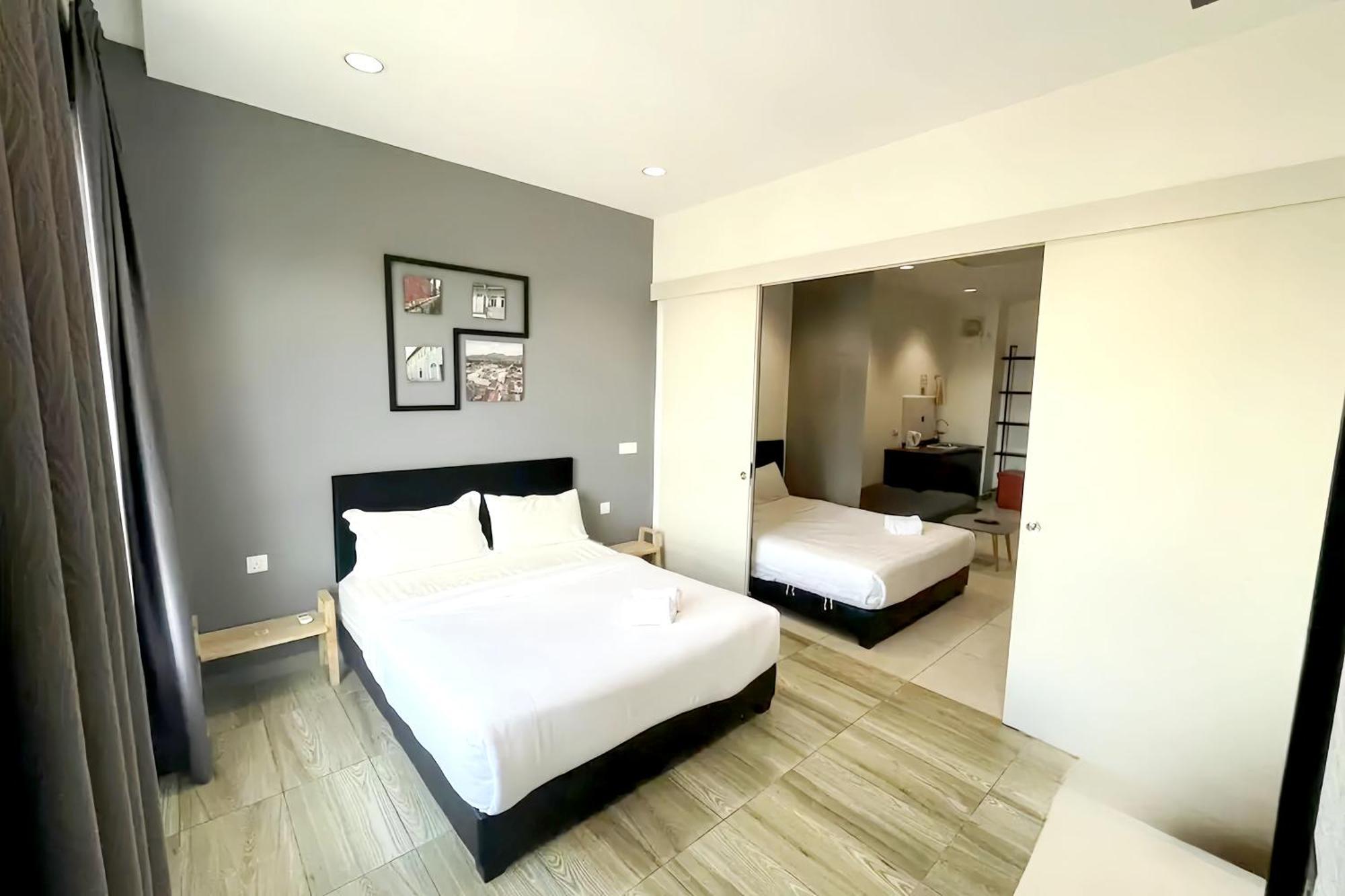 The Octagon Ipoh Appartement Buitenkant foto