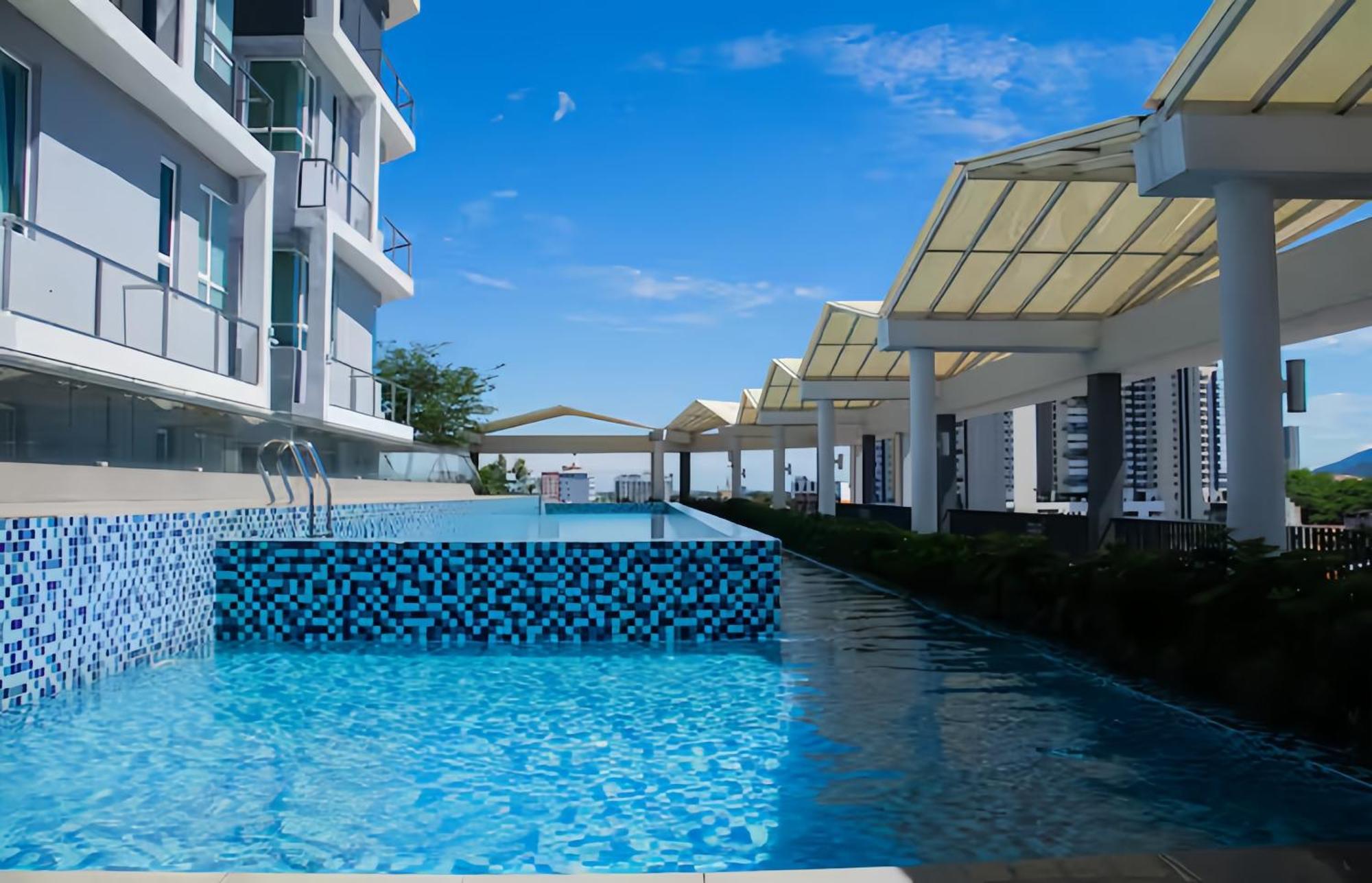 The Octagon Ipoh Appartement Buitenkant foto